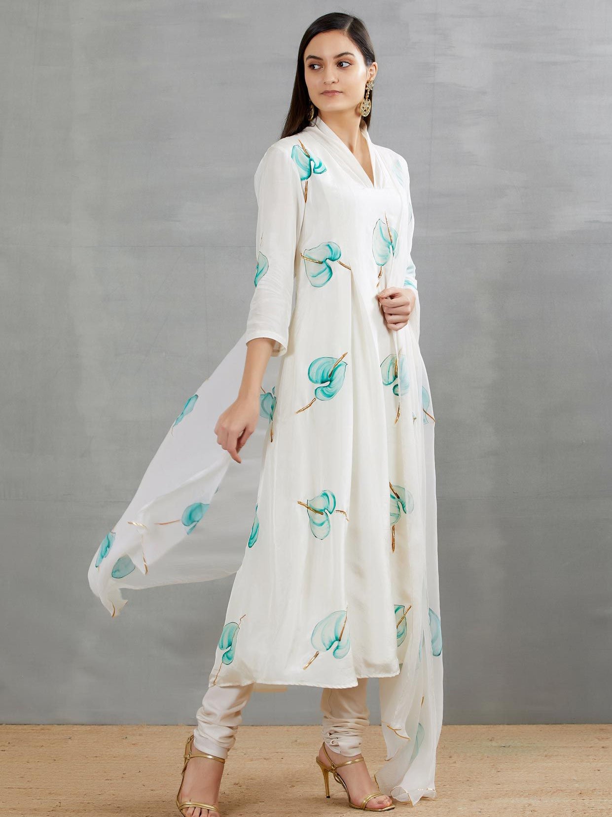 Buy Blue Printed Straight Kurta With White Pants And Dupatta Online - W for  Woman