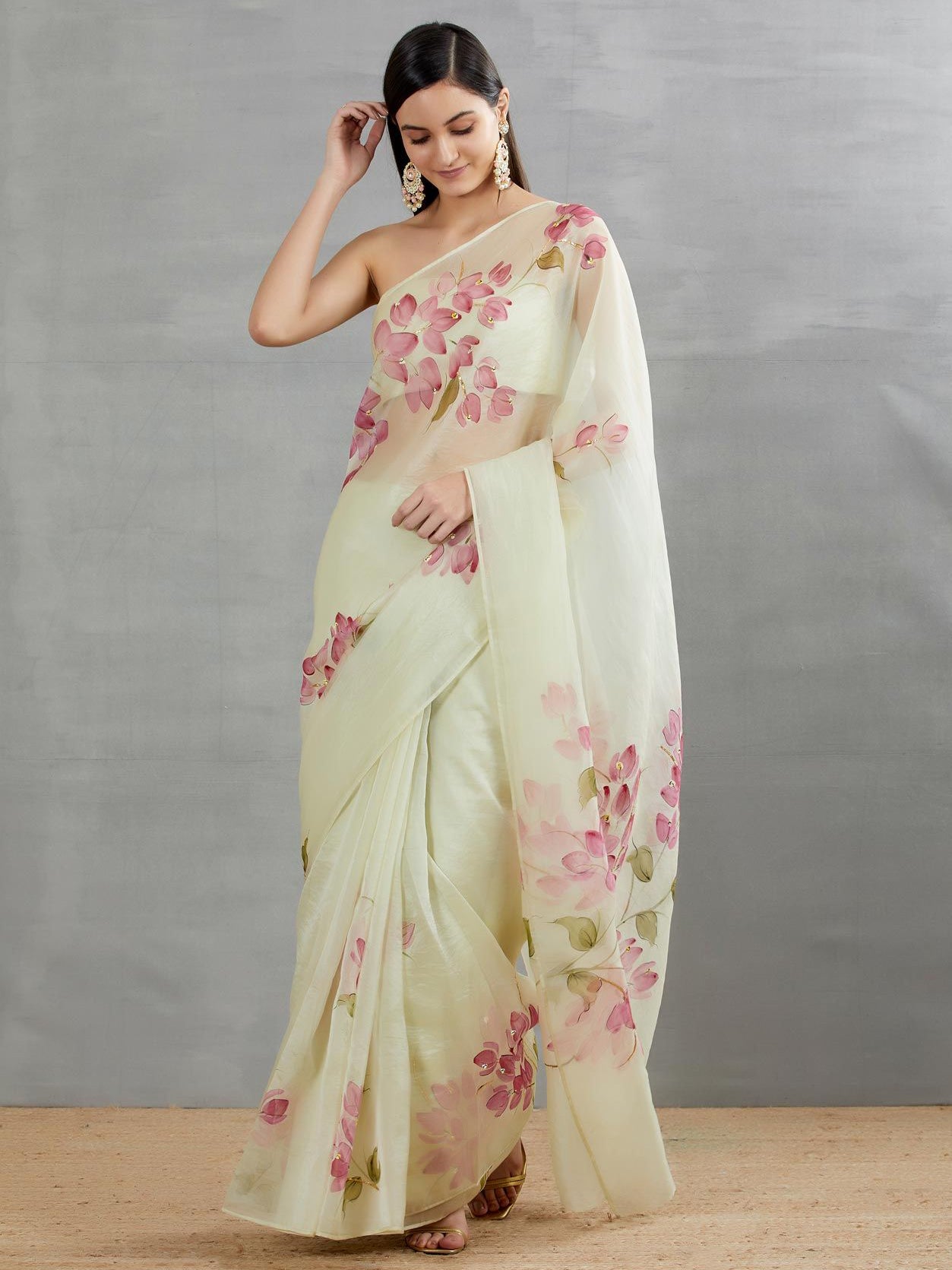 Gum Tree Flowers on Ivory Organza Saree – Picchika